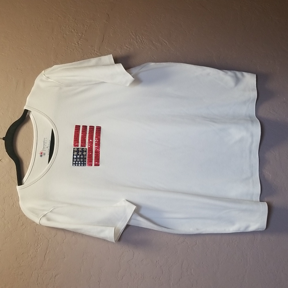 HAMPSHIRE STUDIO Sz XL short Sleeve tee, White with sequin Flag NWOT, CL #28
